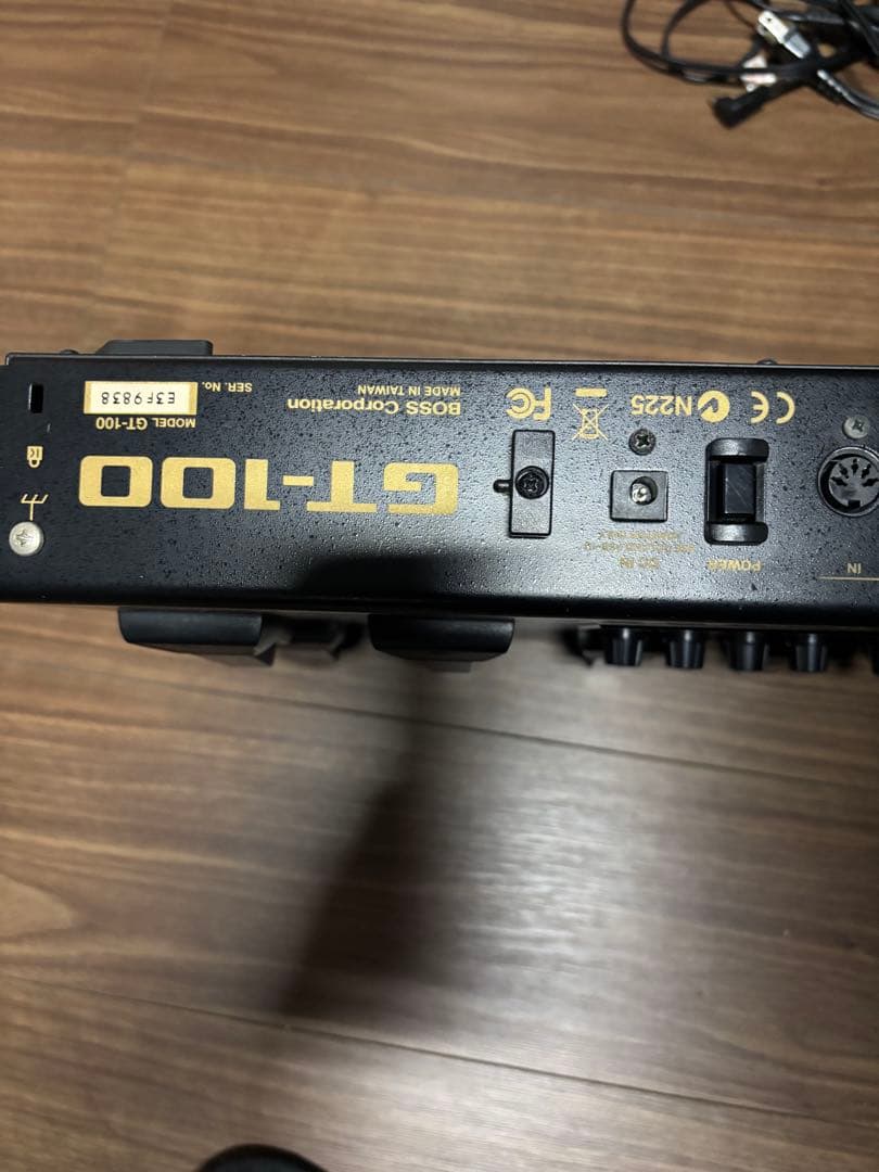 GT-100 BOSS マルチエフェクター　ボス