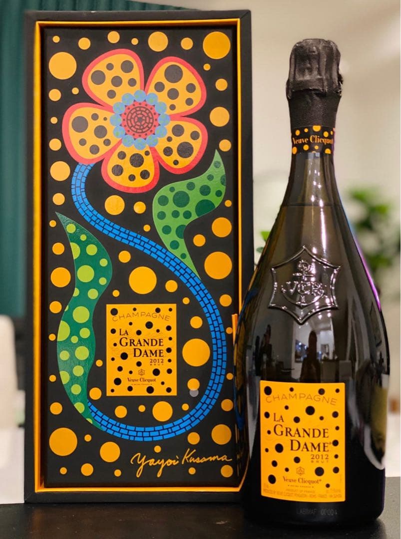 草間彌生 2012 グラン ダム ヴーヴ クリコ ギフト ボックス
