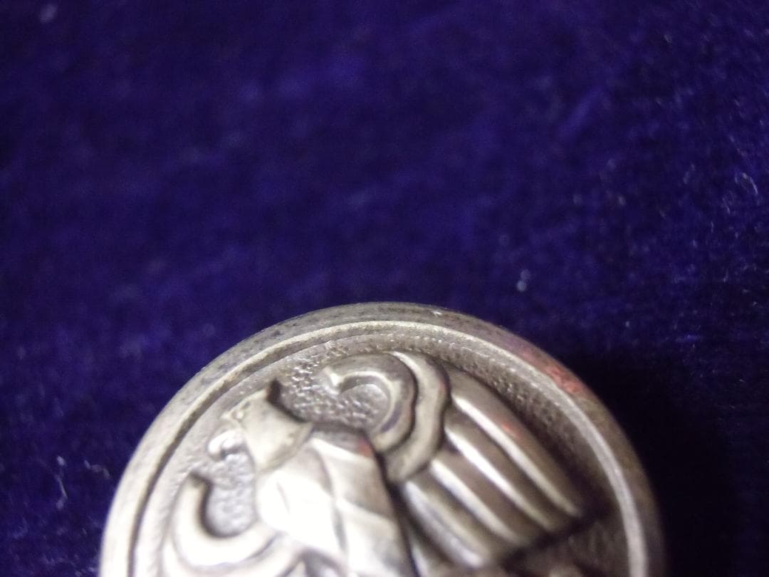 ⊞ドイツ軍の勲章/徽章＊ アスマン社製＊外交官２２ｍｍ＊オス/掛ボタン（実物）