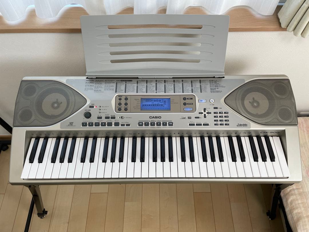 電子キーボード　CASIO CTK-900