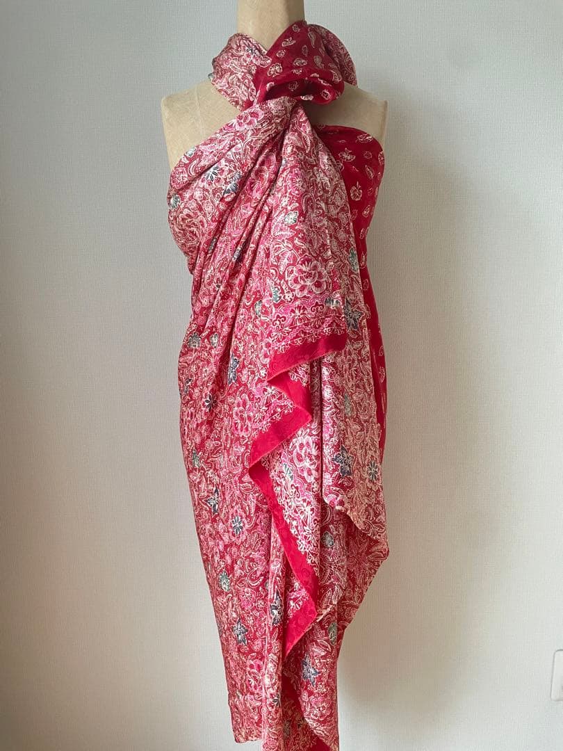 手描きシルクバティック　フラワー　赤