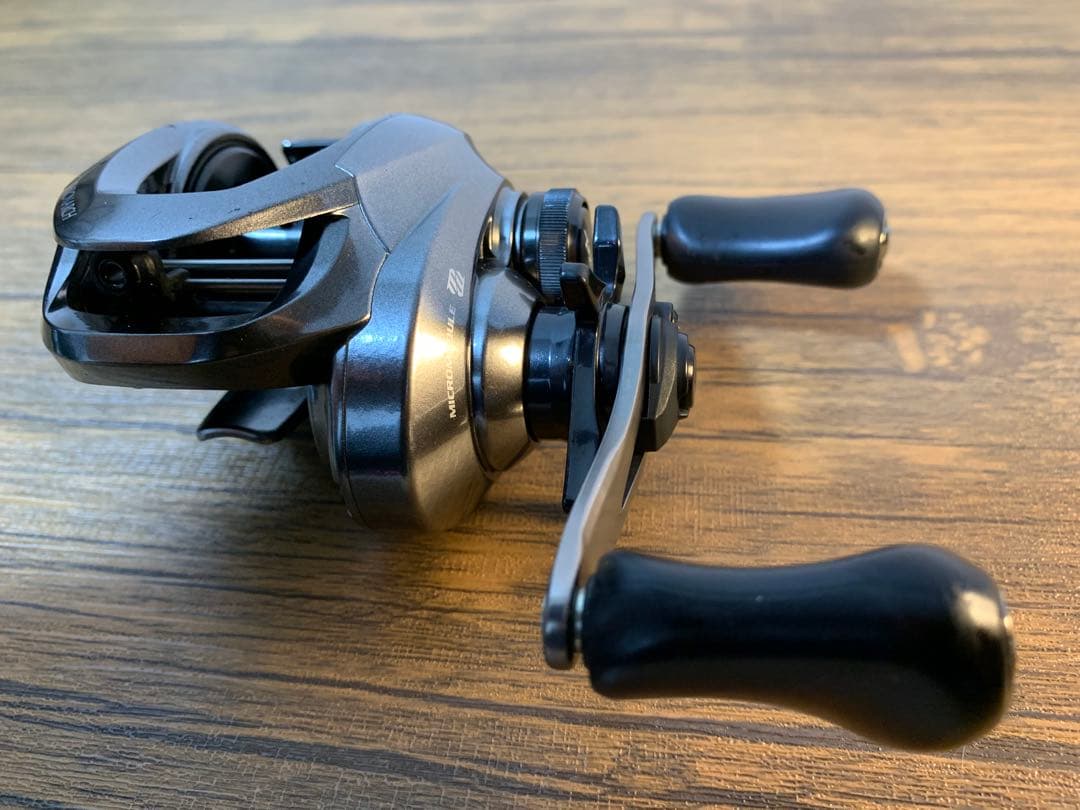 シマノ17クロナーク MGL 151HG 左ハンドル