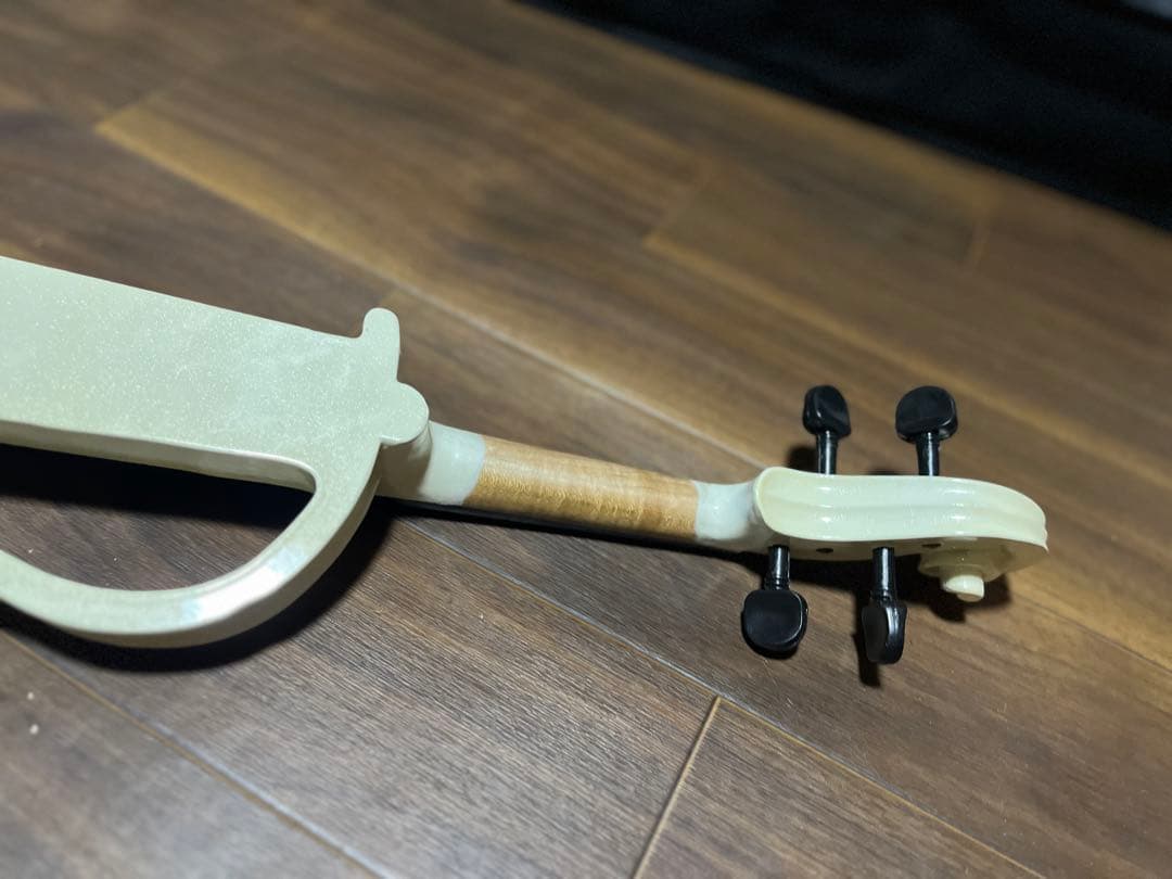 エレクトリックバイオリン ホワイト 4弦