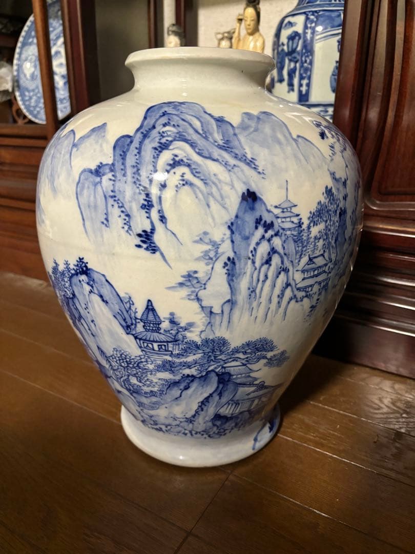 中国古美術品　清時代　手絵　青花山水楼閣風景文瓶 染付　37cm