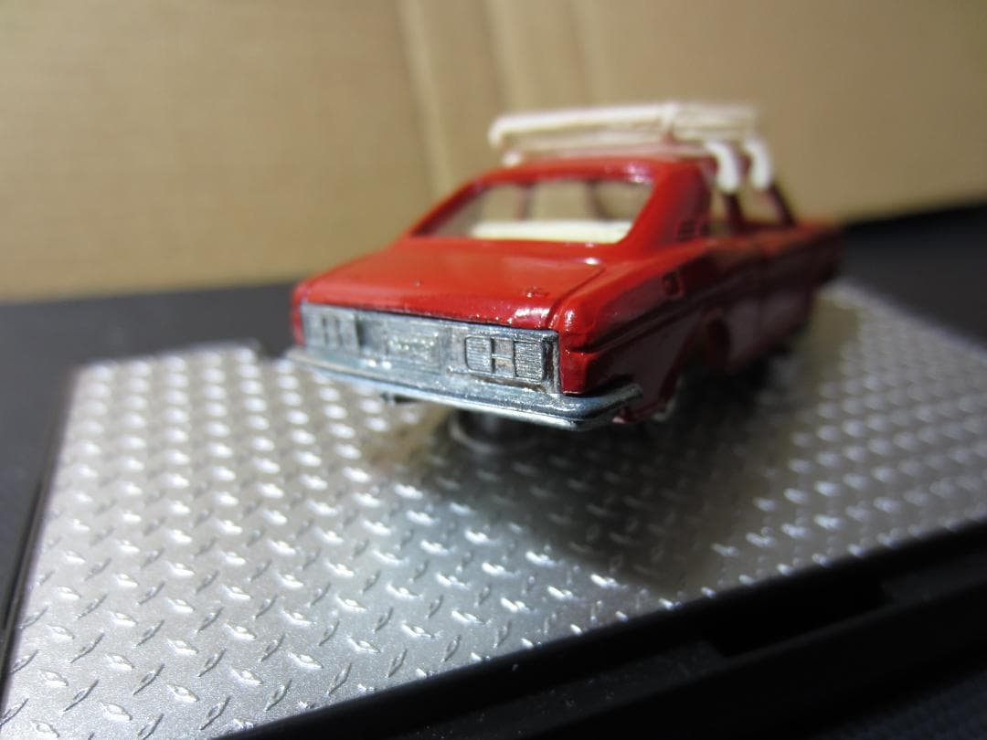 黒箱トミカ【サーフィンキャリア仕様】本田技研／ホンダクーペ９