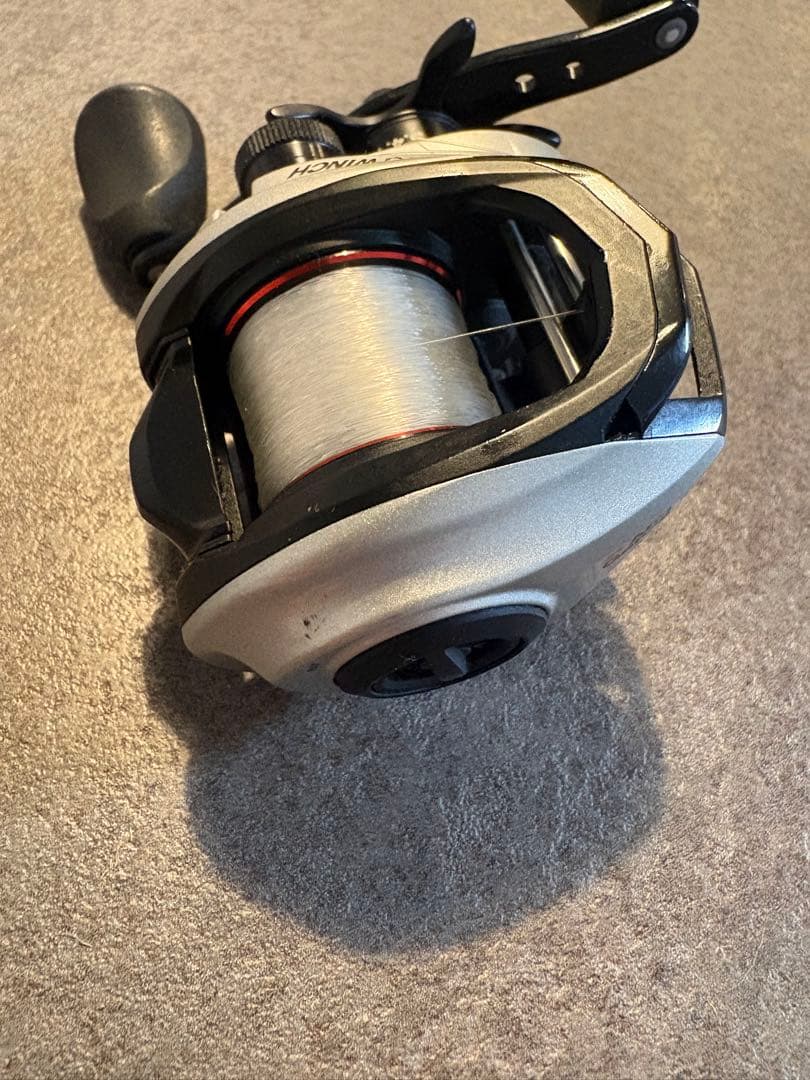 アブレボウィンチ　Abu Garcia REVO WINCH