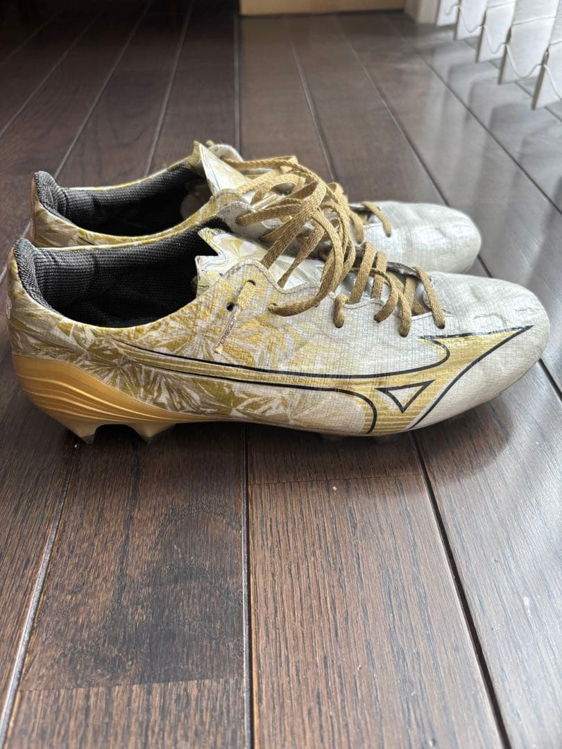 MIZUNO アルファ ELITE サッカースパイク　限定カラー　24cm