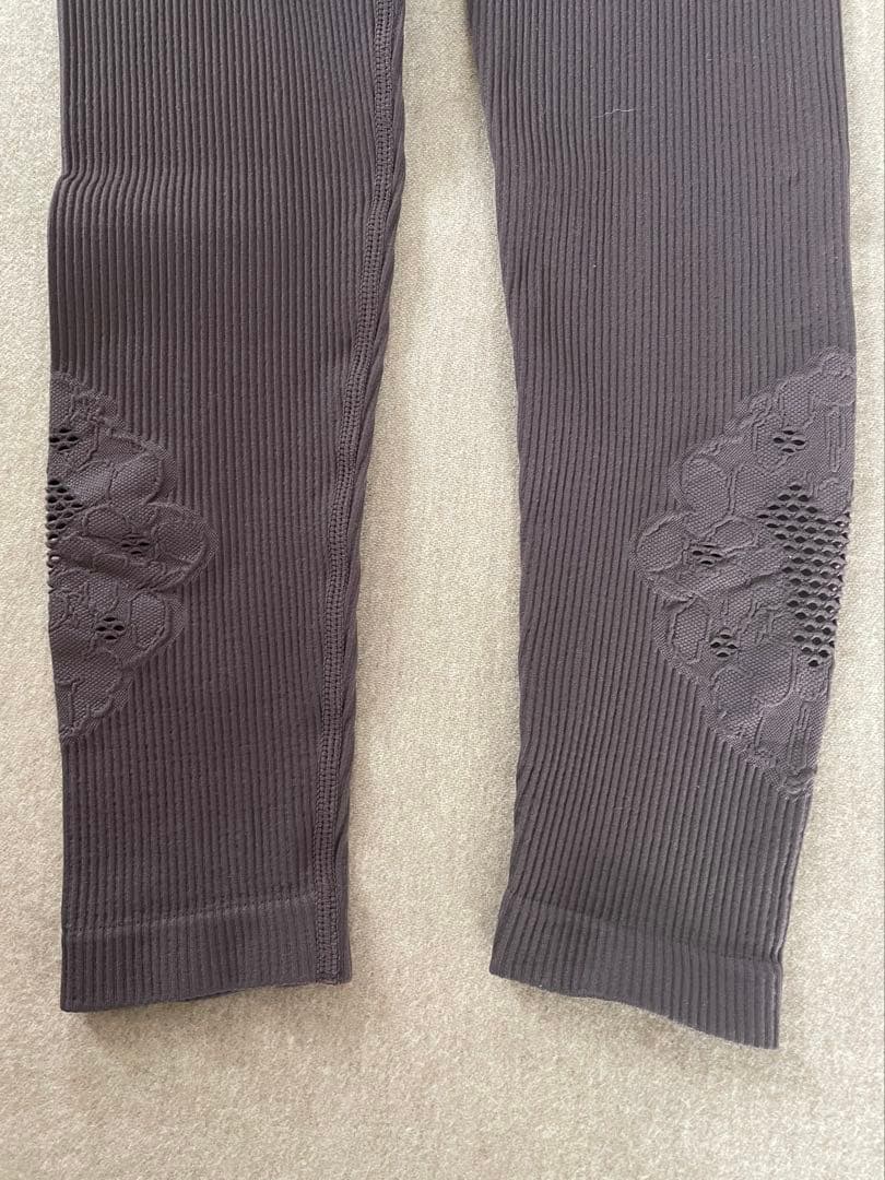 スカーラ　アクティブデイジーレギンス　Mei