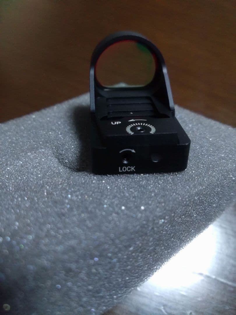 さらに値下げしました XT-6 ダットサイト新品未使用マウントベース付