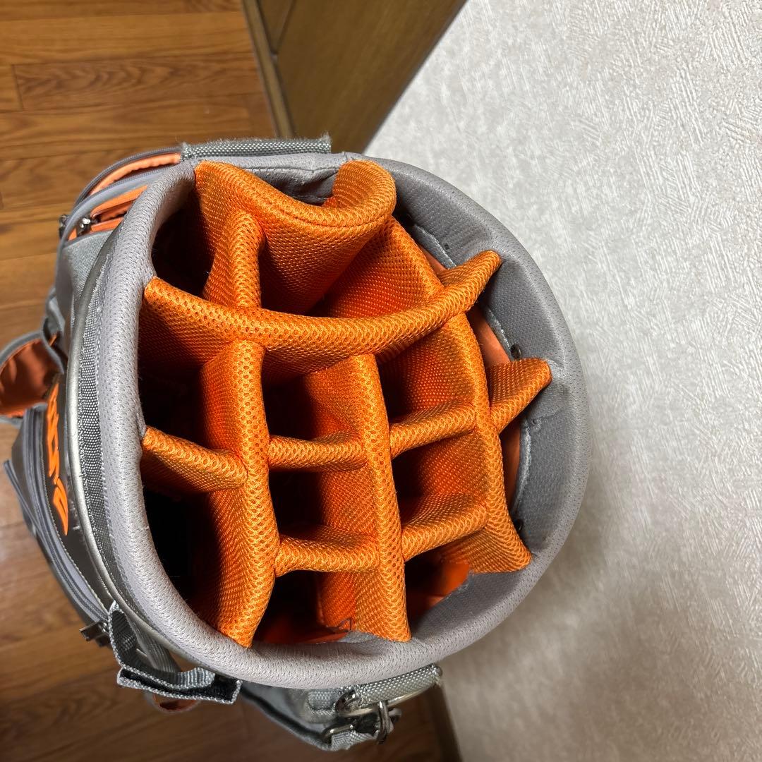 E3　キャップとキャディーバックセット