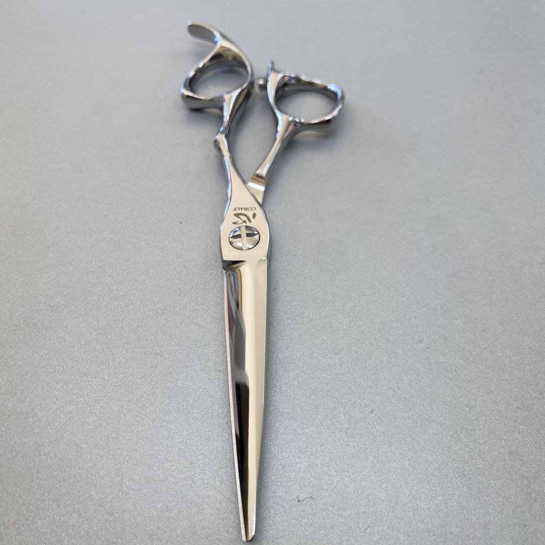 6インチ　ギザ刃シザー　髪を逃がさず切る！新品 理美容　シザー　美容師　理容師