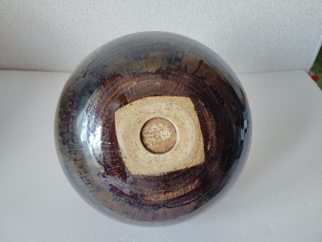 陶器の飾り壺、花瓶、 木箱付き