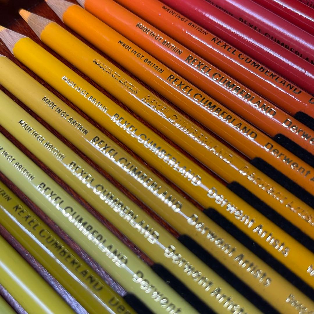 A861⭐︎美品 DERWENT ダーウェント 色鉛筆 72色 木箱入 イギリス