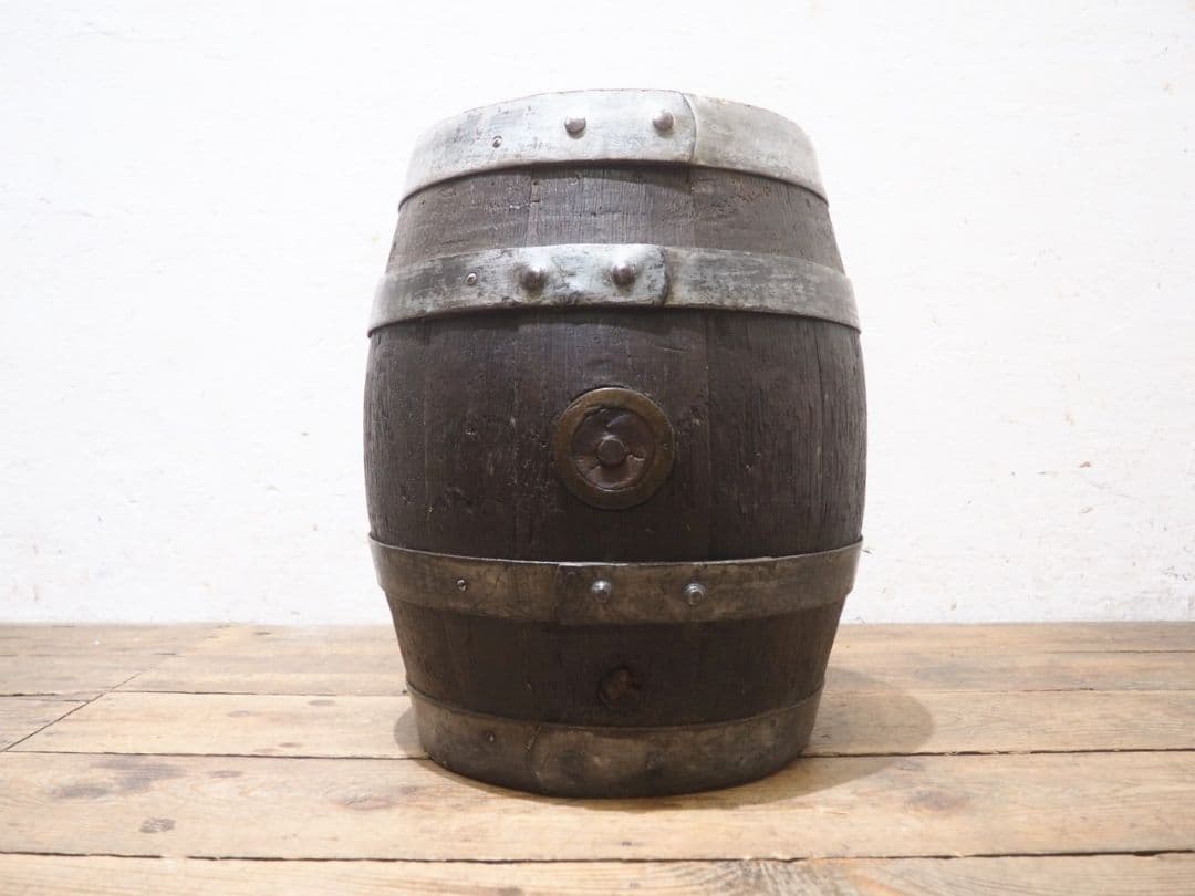 1142 ヴィンテージ　古い木樽のオブジェ　椅子　スツール　レトロ　アンティーク