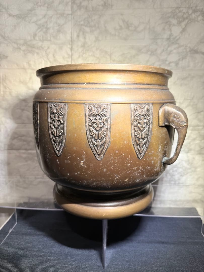 【極希少】 象双耳 真鍮製 火鉢 圧巻の細密彫刻 時代物 古美術 睡蓮鉢にも