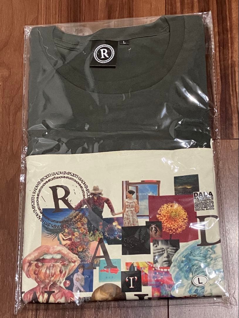 RADWIMPS 特別展 シングルジャケットコラージュTシャツ L size