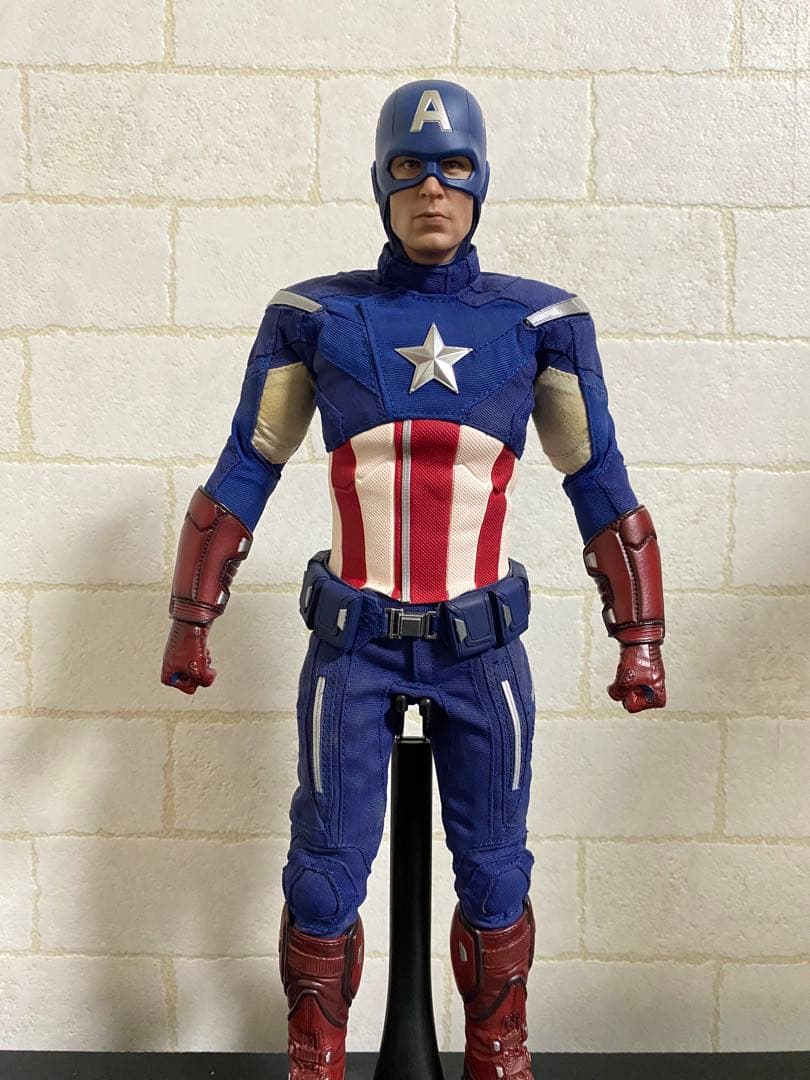 HOT TOYS キャプテン・アメリカ AVENGERS アベンジャーズ