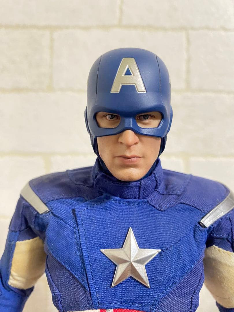 HOT TOYS キャプテン・アメリカ AVENGERS アベンジャーズ
