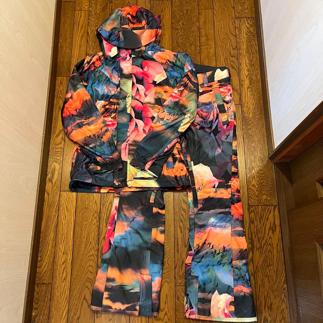 上下セット　VOLCOM スノーボードウェア SP
