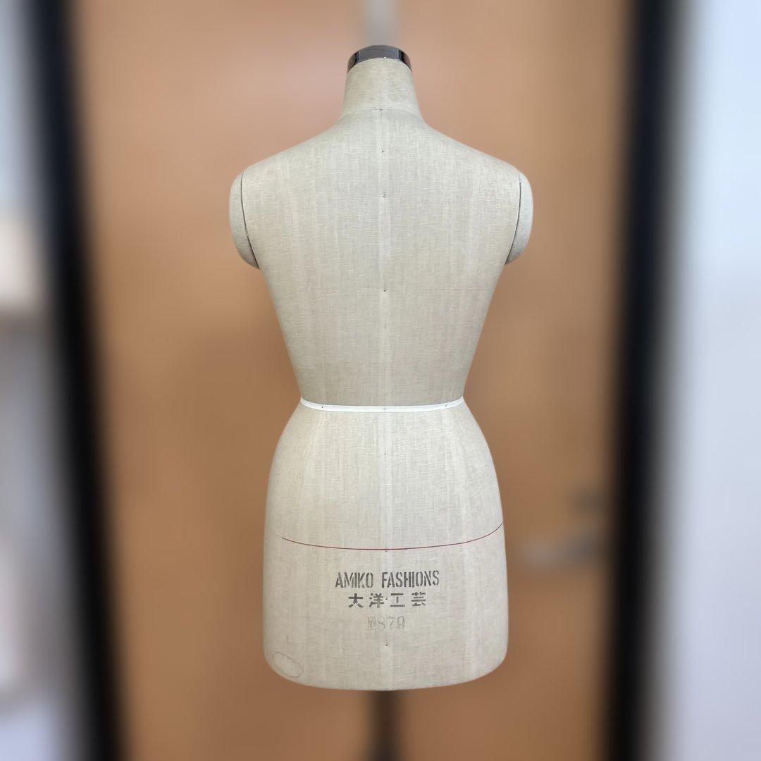 AMIKO FASHIONS ドレスフォーム 1st EDITION