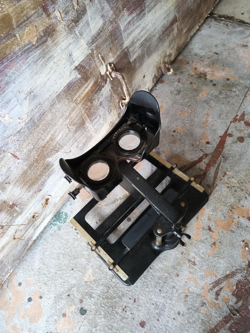 Bausch & Lomb 光学測量器具｜レイバン源流のバルカナイトフレーム