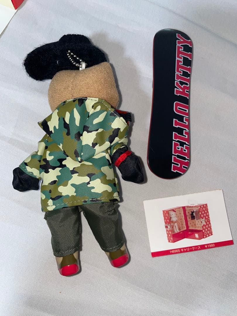 ハローキティ ドレスアップコレクション　日焼け　ガングロ　980 スノーボード