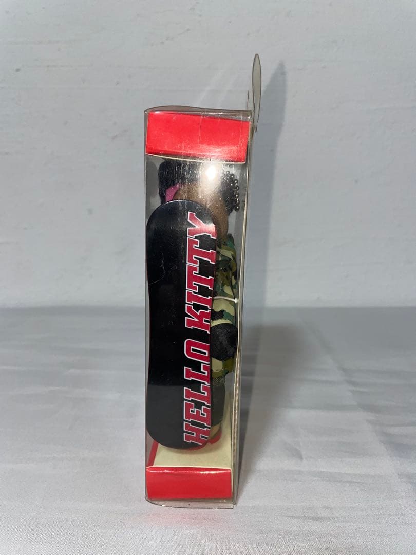 ハローキティ ドレスアップコレクション　日焼け　ガングロ　980 スノーボード