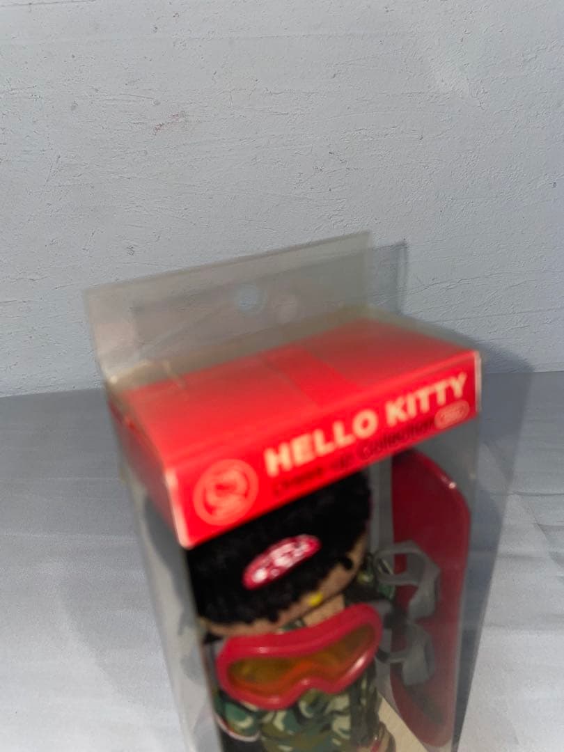 ハローキティ ドレスアップコレクション　日焼け　ガングロ　980 スノーボード