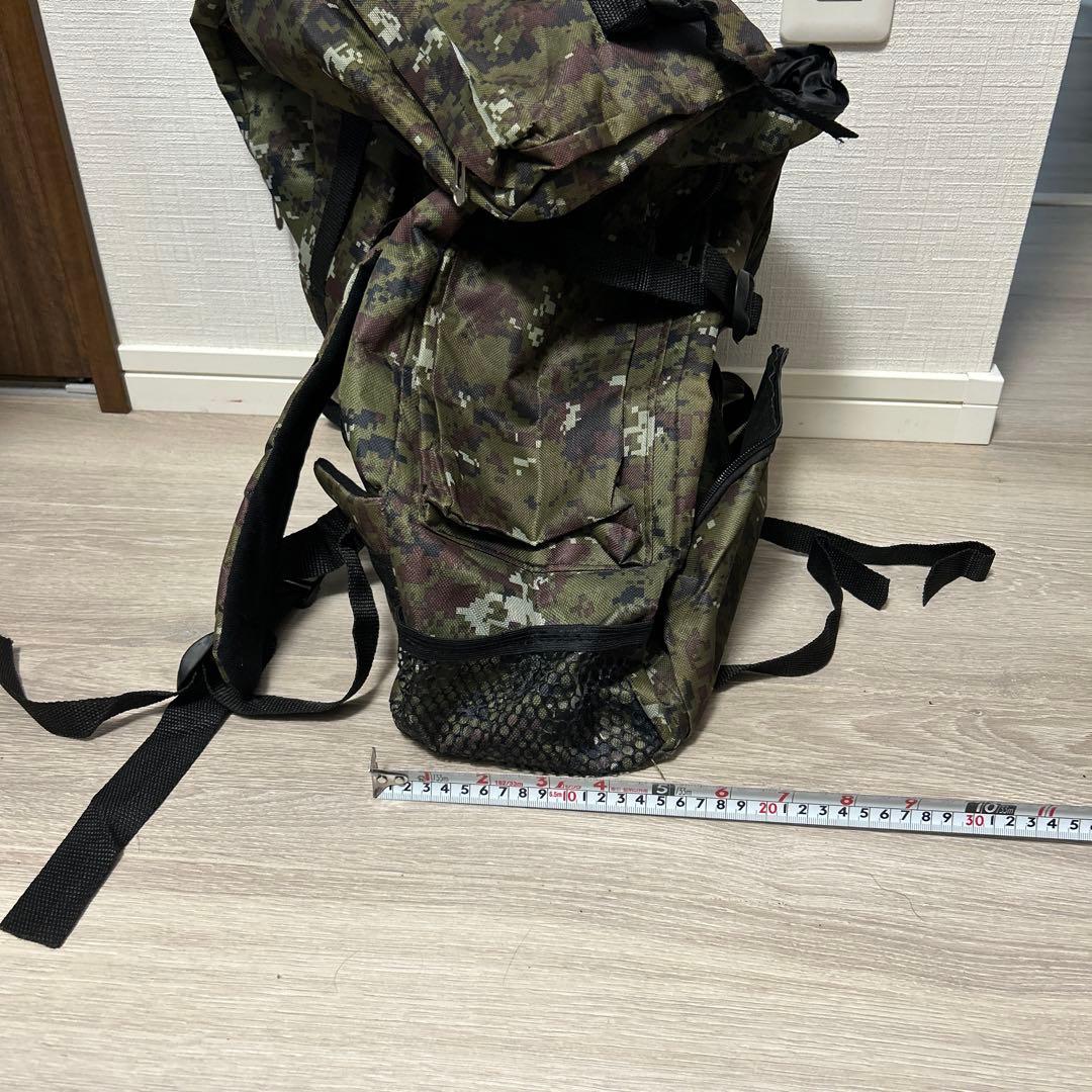 【値下げ！】【ほぼ新品、送料無料】迷彩ミリタリーリュック　グリーン　約70cm