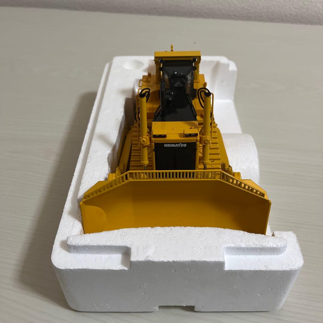 「コマツ D475A-5EO ドーザ」