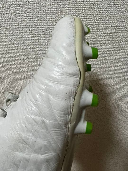 ナイキ レジェンド 8 プロ FG(ホワイト×グリーン)