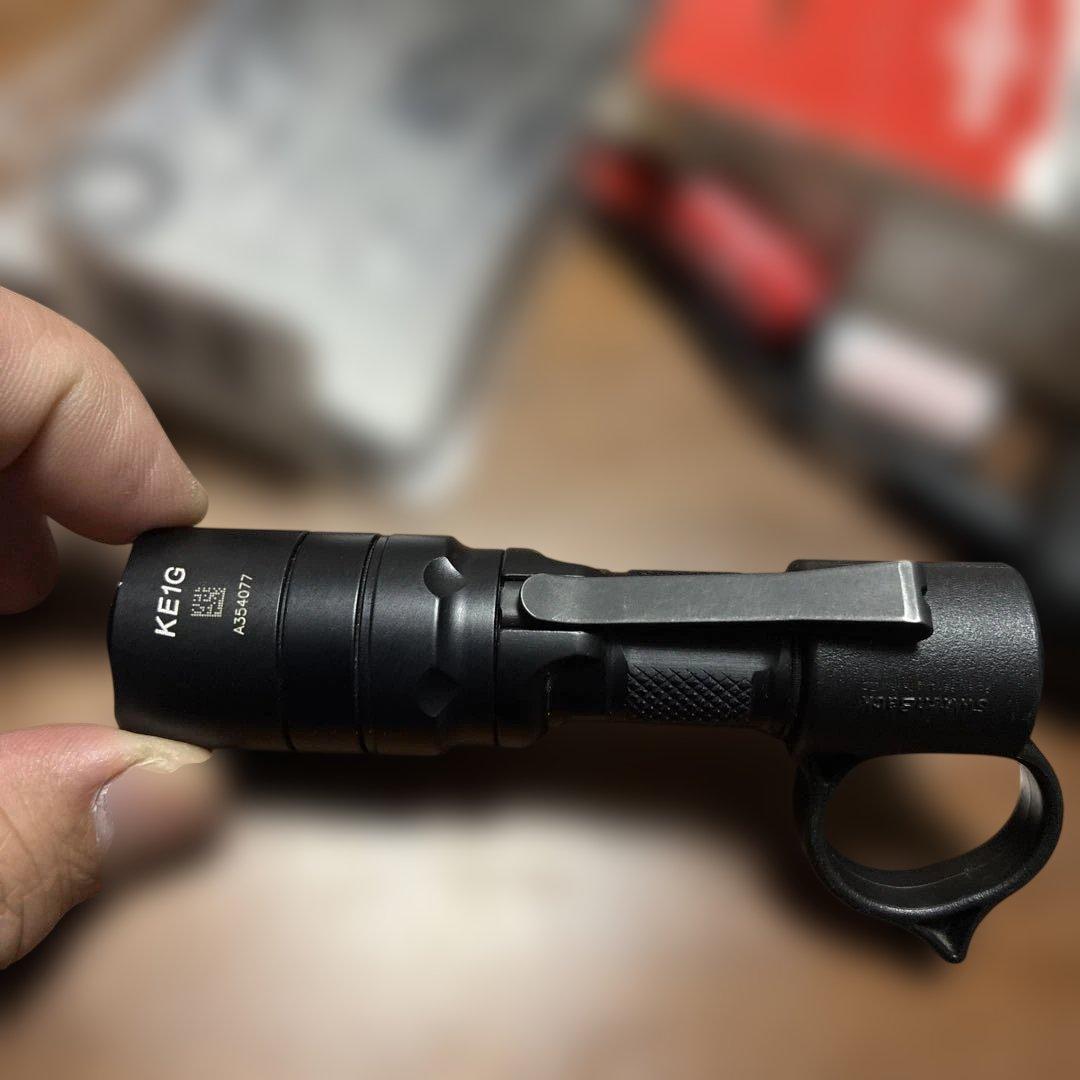 Surefire EDCL1-T (THYRM 充電器バッテリーセット)