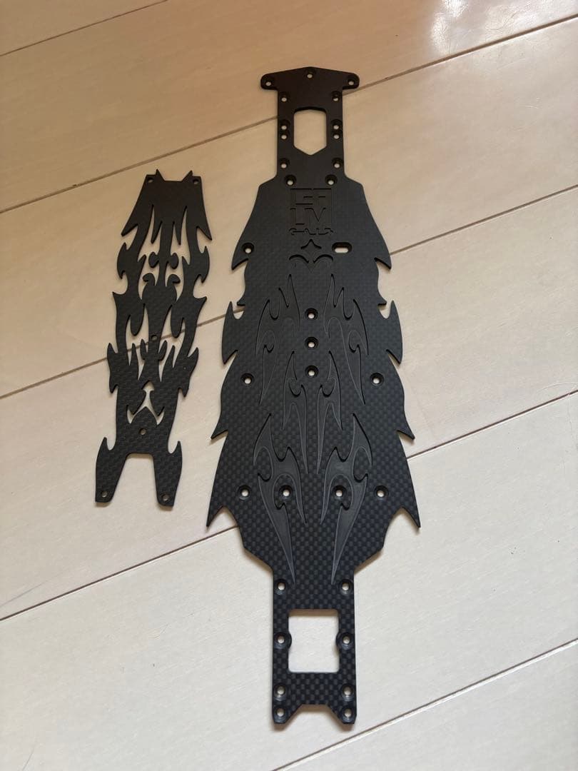 カーボン製シャーシセット フレイムデザイン