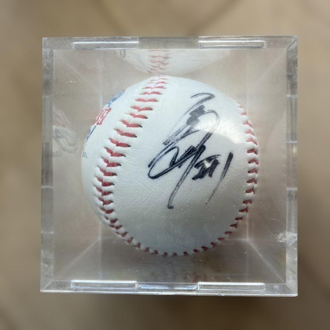 栗山巧選手　埼玉西武ライオンズ サイン入りボール