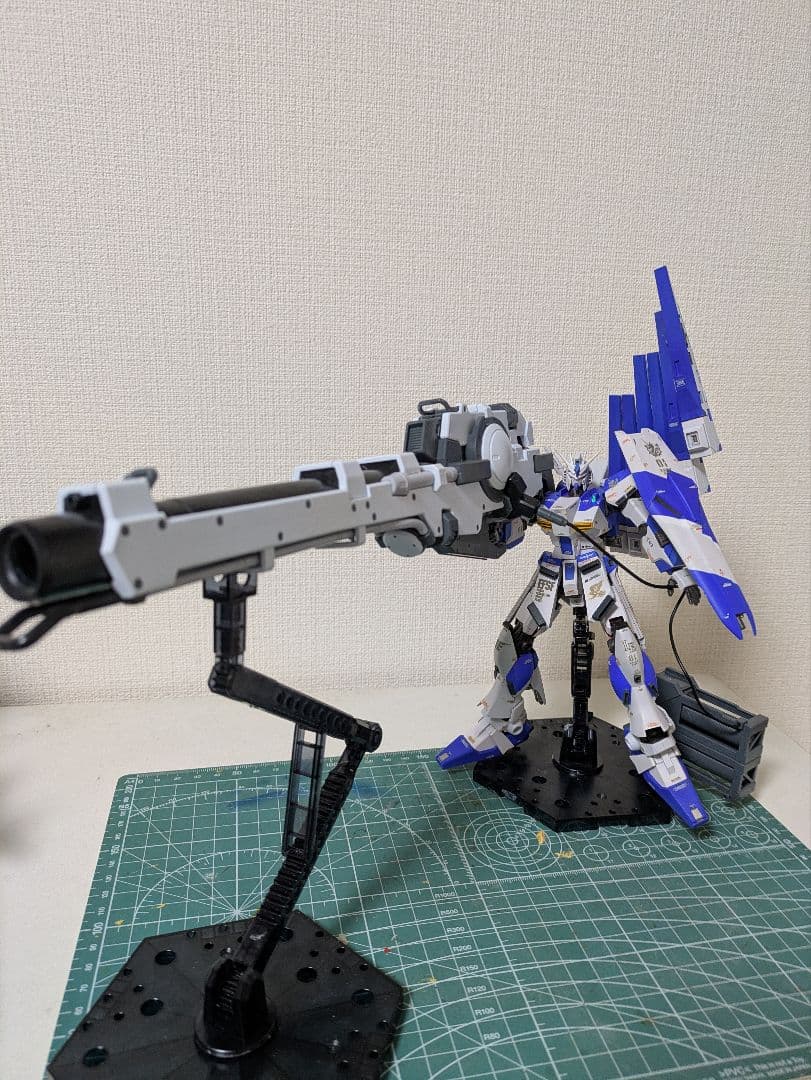 HG vガンダム　hi-vカラー塗装完成品+ハイメガランチャー