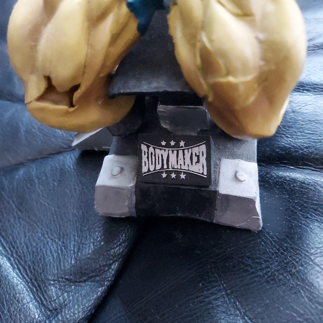 ベンチプレス　フィギュア　ボディメーカー　ボディビル