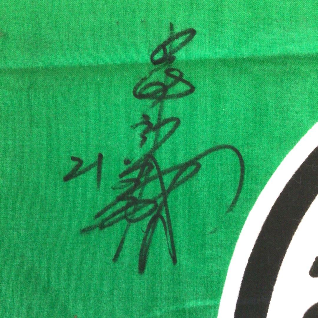 サッカー　読売ウイングス(ヴェルディ)　サイン入エンブレム　旗