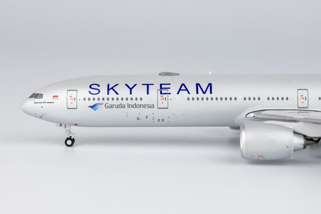 ガルーダインドネシア航空 777-300ER PK-GII 1/400