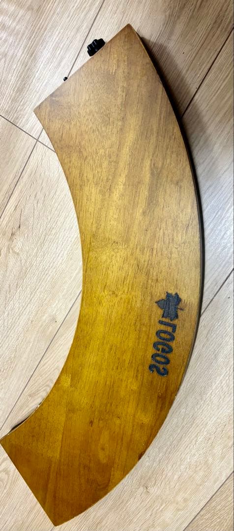 つんつんまる　ロゴス円形テーブルドジャース応援価格　扇状4枚繋げると円卓に