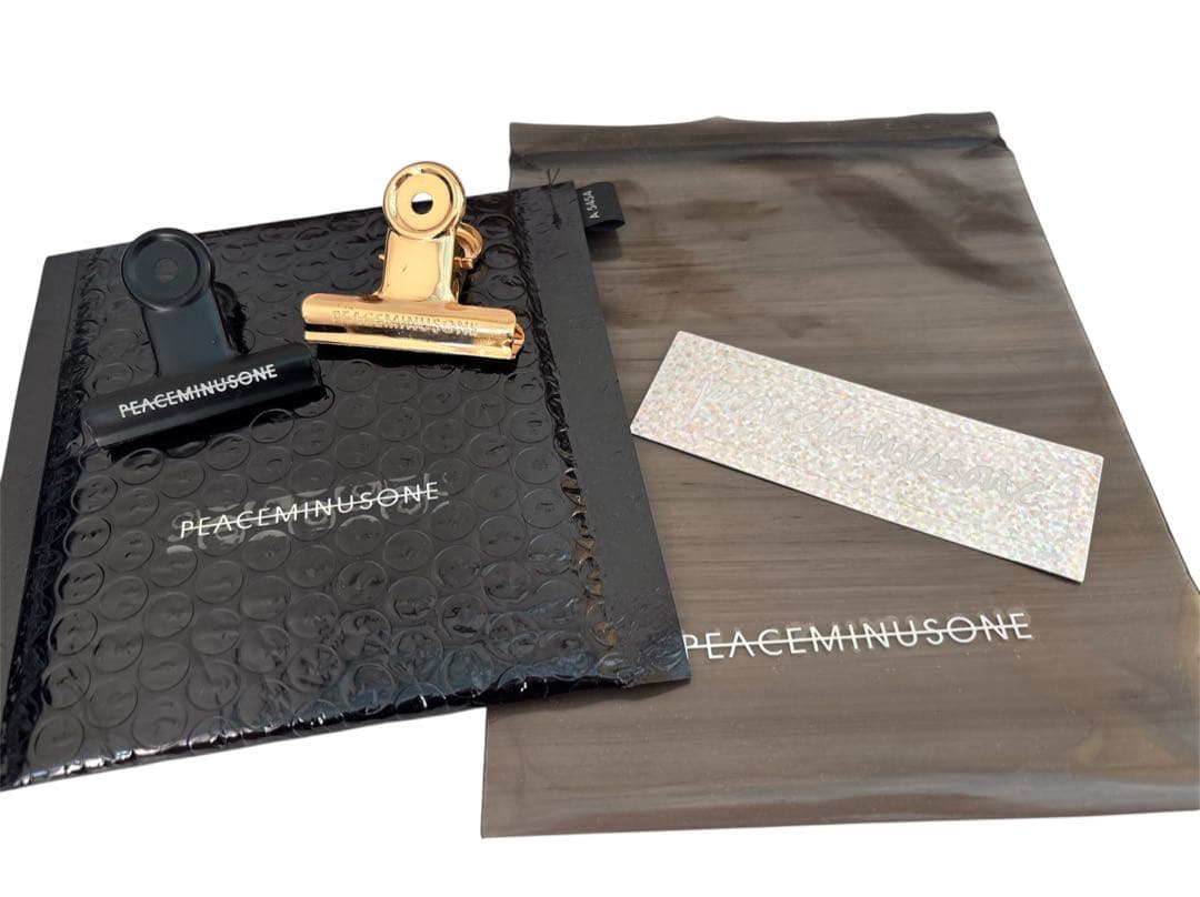 ぽ*む様 peaceminusone クリップ/ステッカー1枚