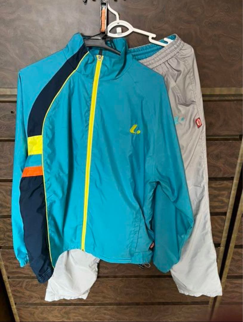 ソフトテニス　テニス　ルーセント　ヨネックス　ウィンドウォーマー　ブレーカー