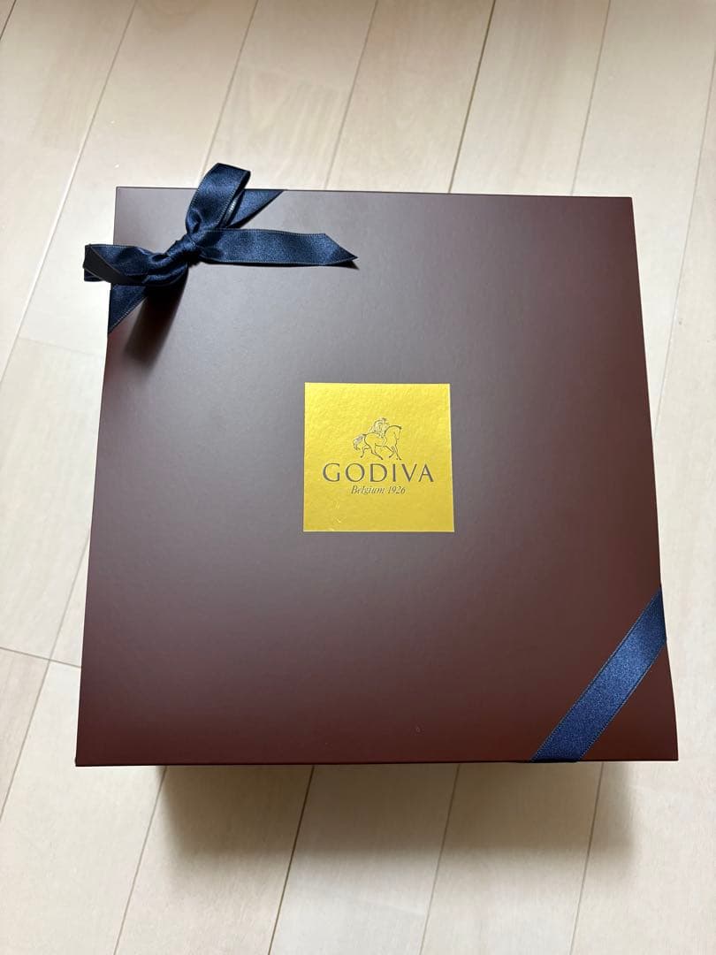 期間限定品ラグジュアリーボックス チョコレート75粒フールセック サレ