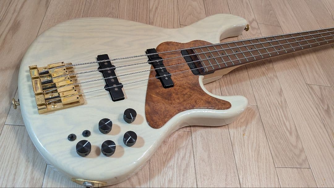 [Black Frida特値y] STR CS449 エレキベース