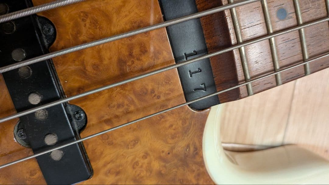 [Black Frida特値y] STR CS449 エレキベース