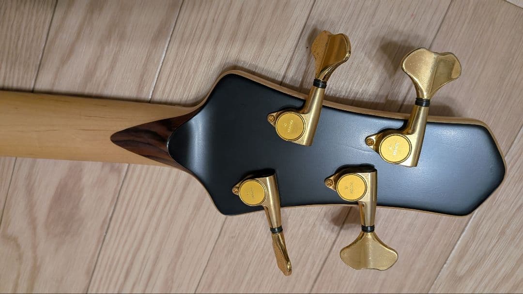 [Black Frida特値y] STR CS449 エレキベース