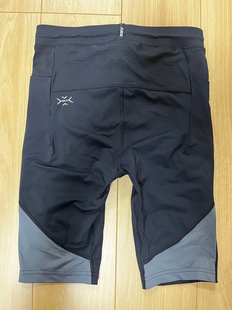 2XU リアクト コンプレッションショートタイツ Sサイズ ランニング マラソン
