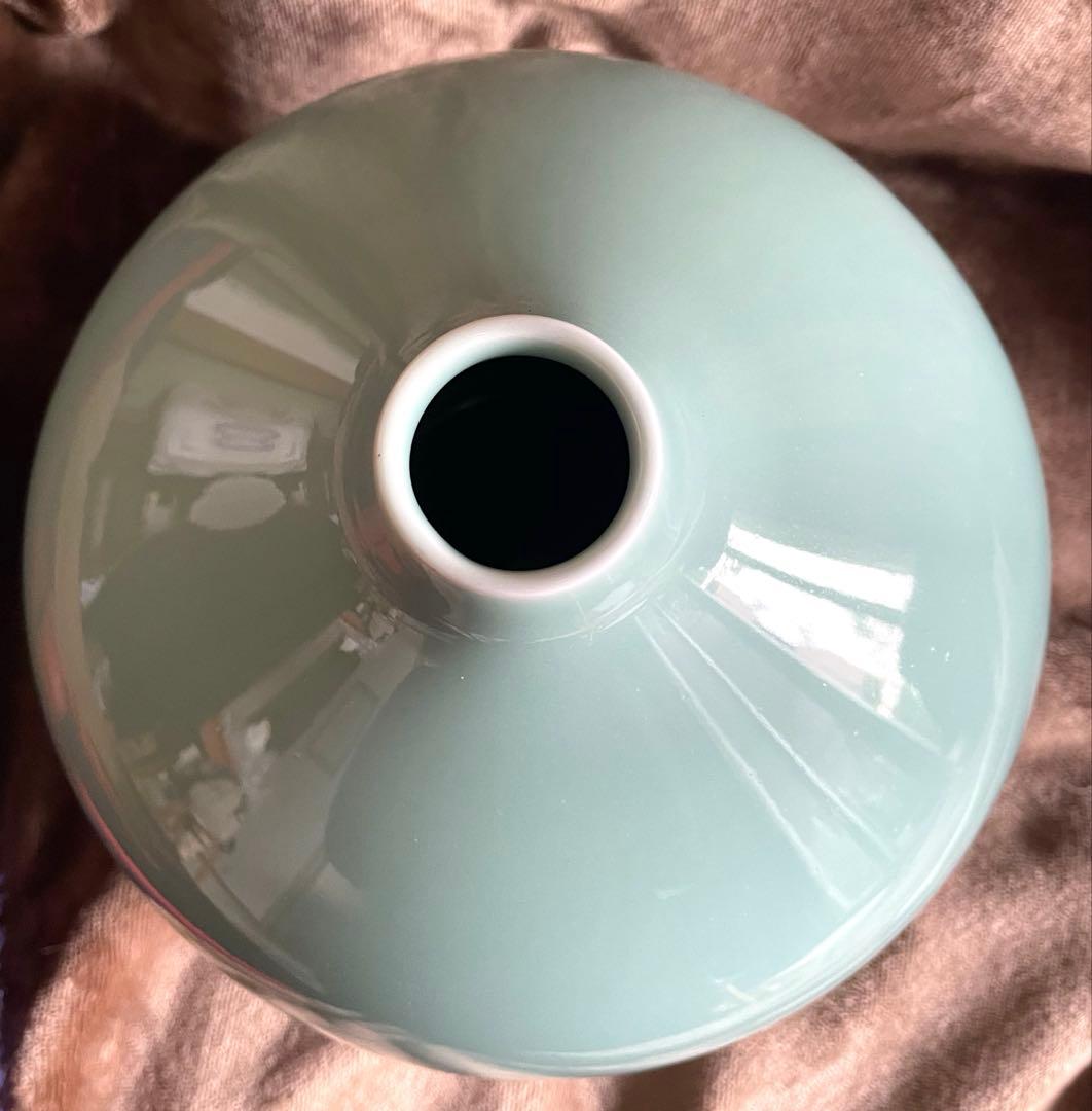 鍋島隆山　青磁花瓶