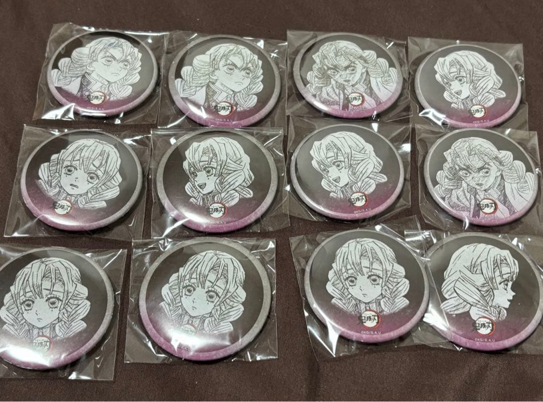 鬼滅の刃　ufotable dining 甘露寺蜜璃 缶バッジ16点セット