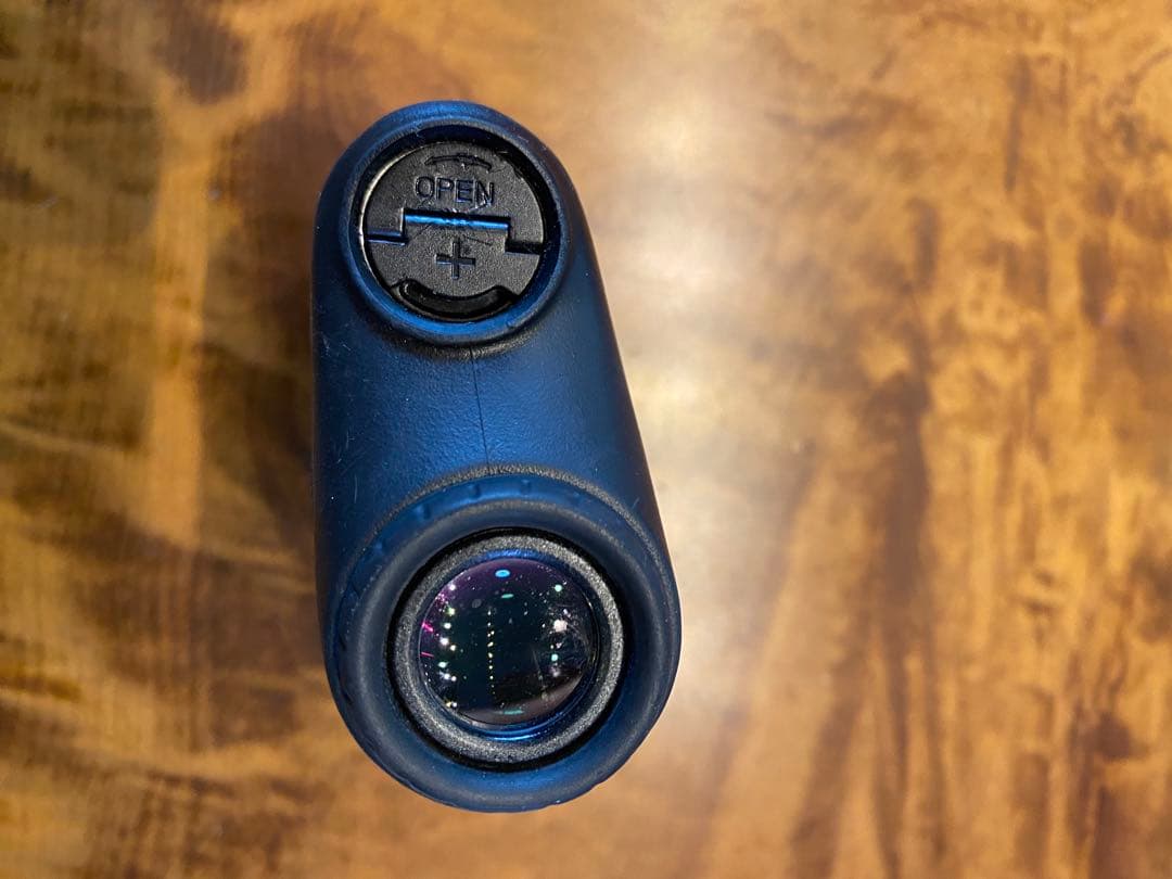 Bushnell ゴルフ用距離計 Tour V5 ケース付き