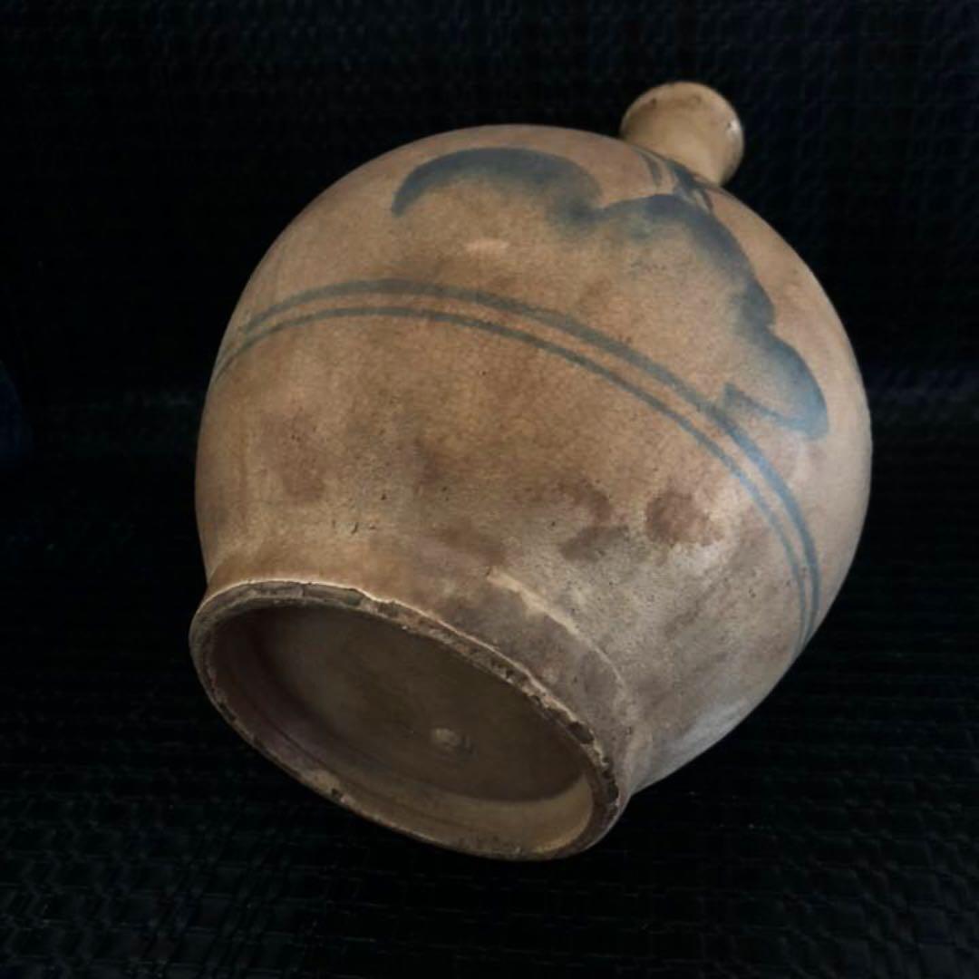 古美術品◼️蔵からかなり古そうな雰囲気の良い大きな古伊万里焼の壺、壷が出てきました